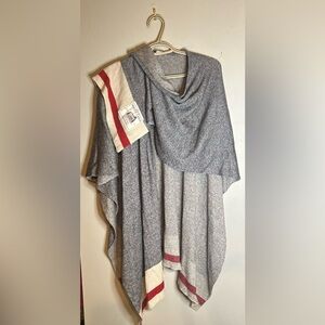 Roots Gray and Cream Scarf with Red Accents